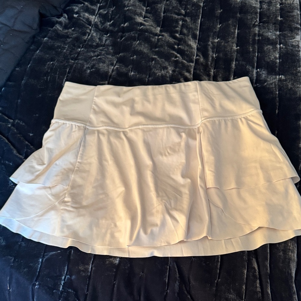 Athleta white Tiered Mini Skirt size M